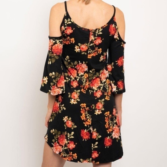 WOMEN'S COLD SHOULDER BLACK FLORAL TUNIC DRESS | SIZE S-M-L - Picture 3 of 3